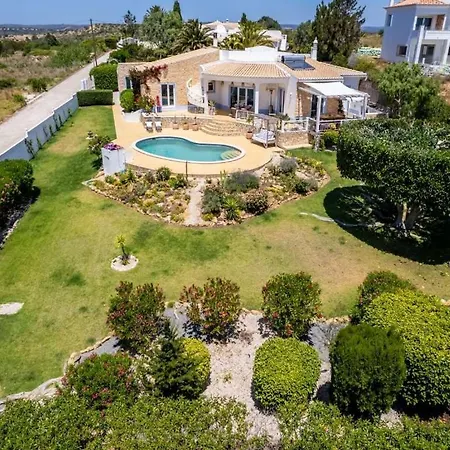 Mare Vista - 4 Bedrooms - Magnificent View Of The Ocean - 300 Metres To The Sea - Short Drive To Vila