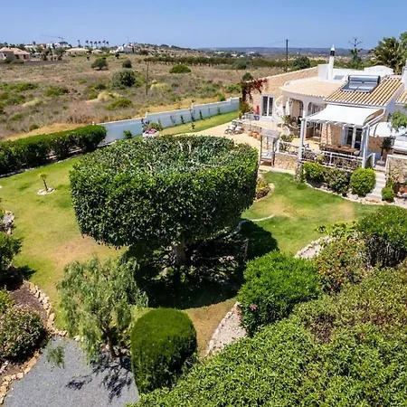 Mare Vista - 4 Bedrooms - Magnificent View Of The Ocean - 300 Metres To The Sea - Short Drive To Vila *
