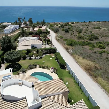 Vila Mare Vista - 4 Bedrooms - Magnificent View Of The Ocean - 300 Metres To The Sea - Short Drive To